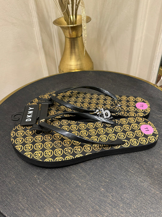 Dkny Gold/Black Signature Printed Flip Flop