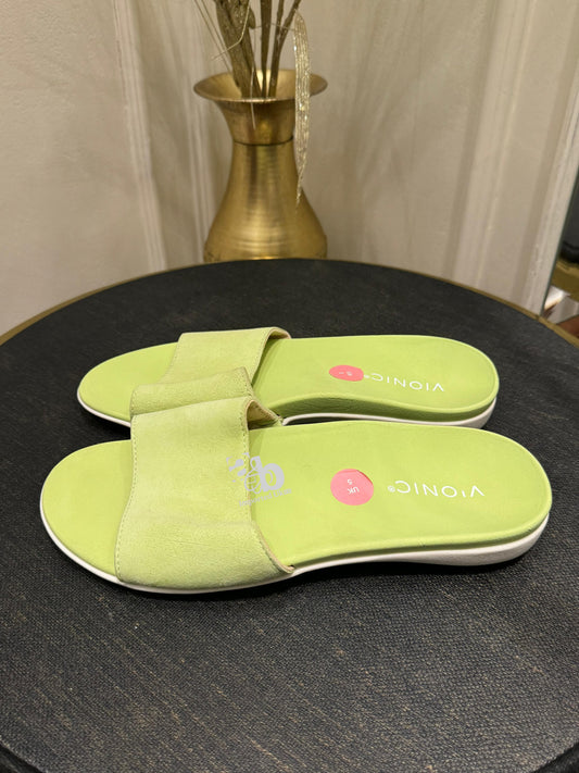 Vionic Val Women’s Slide Sandal Green