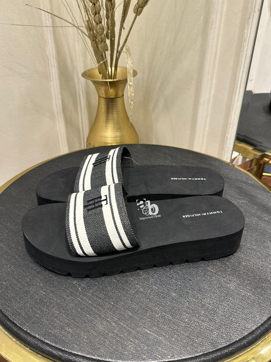 Tommy Hilfiger Nadelin Platform Slide In Black